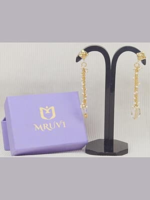 Mruvi Elegant Pearl Earings